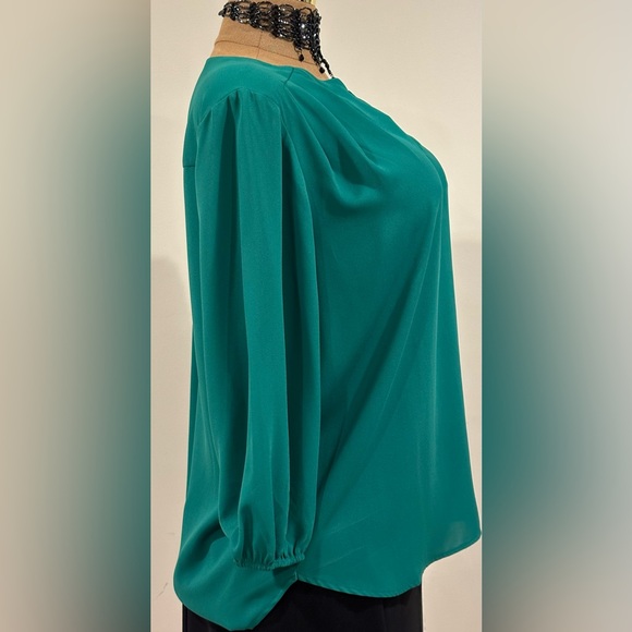 Pleione Kelly Green V Neck Elastic Sleeves Pleated In Front & Back. Sz XL. - Picture 5 of 13